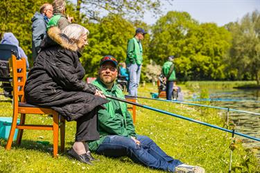 Verenigingen en zorgcentra gaan weer Samen VISsen